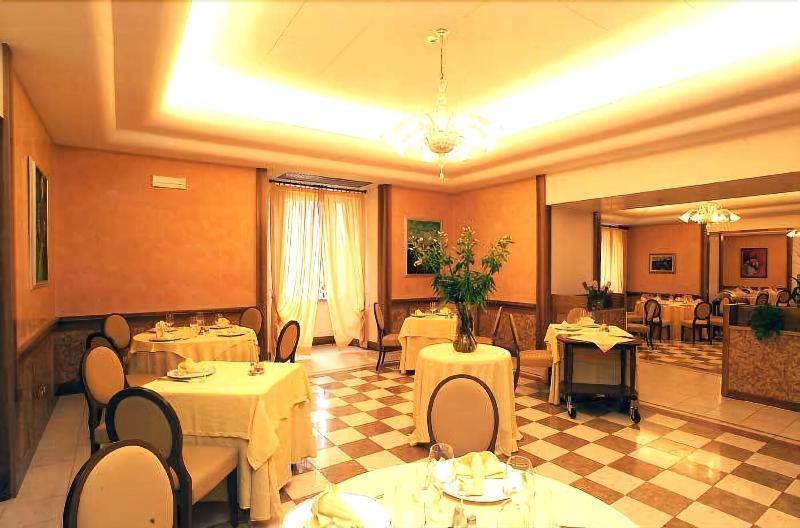 Hotel Hotel&ristorante Miramonti Palazzo Storico 4*