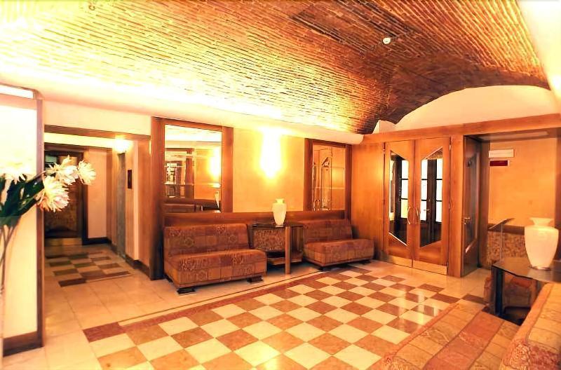 Hotel&ristorante Miramonti Palazzo Storico Rieti