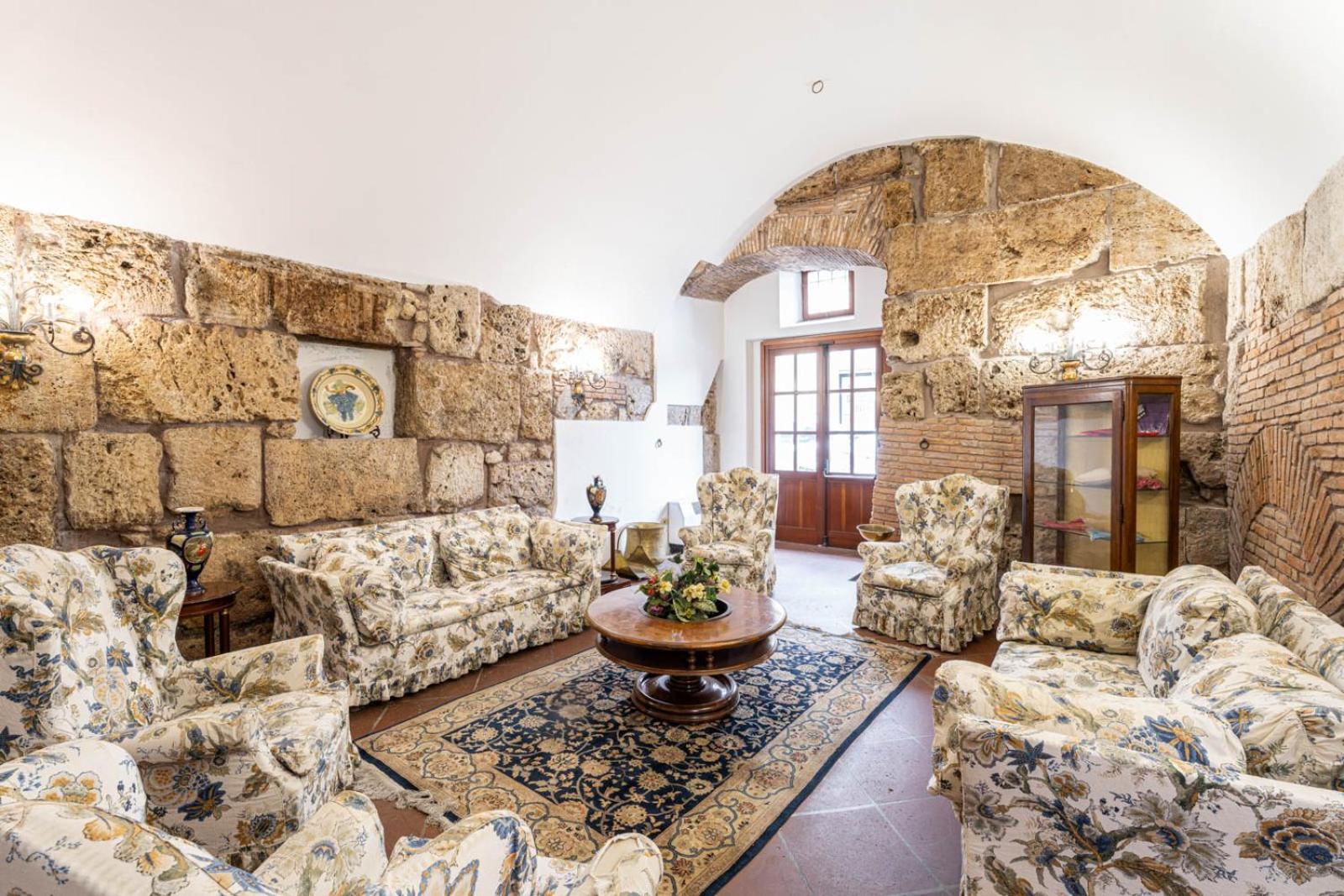 Hotel&ristorante Miramonti Palazzo Storico